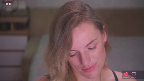 Snapshot of vanille_mystery chatting on May 3, 2026, 10:38 pm Sophie online show from May 3, 2026, 10:38 pm