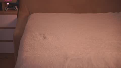 Snapshot of vanille_mystery chatting on July 9, 2026, 9:08 pm Sophie online show from July 9, 2026, 9:08 pm
