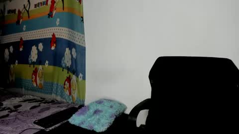 Snapshot of vannellope_vladimir chatting on June 1, 2026, 1:13 pm vannellope_vladimir online show from June 1, 2026, 1:13 pm