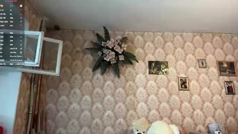 Snapshot of vannesatalamas chatting on July 14, 2026, 10:21 am Mia online show from July 14, 2026, 10:21 am