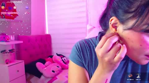 Vanesa online show from December 6, 2024, 7:34 pm