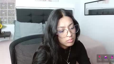 Snapshot of vannesweet_ chatting on March 17, 2026, 8:12 pm vane online show from March 17, 2026, 8:12 pm