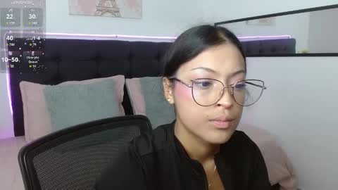 Snapshot of vannesweet_ chatting on March 26, 2026, 8:36 pm vane online show from March 26, 2026, 8:36 pm