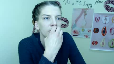 Vanessa online show from March 7, 2025, 8:23 am