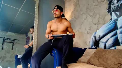 Vans Ross online show from February 27, 2026, 7:47 pm