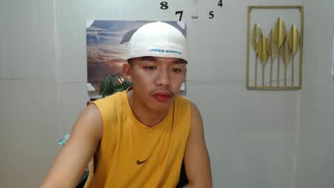 Snapshot of vanxxx2005 chatting on December 8, 2024, 6:50 pm vanxxx2005 online show from December 8, 2024, 6:50 pm