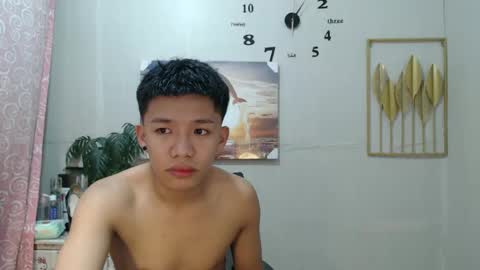 Snapshot of vanxxx2005 chatting on December 18, 2024, 6:10 am vanxxx2005 online show from December 18, 2024, 6:10 am