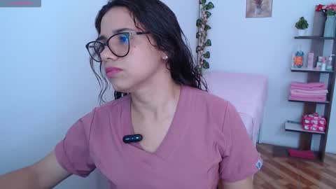 Snapshot of vanyxxxx chatting on February 12, 2026, 8:48 pm vanyxxxx online show from February 12, 2026, 8:48 pm