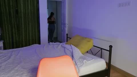 Snapshot of vaolietkat chatting on January 10, 2026, 6:59 am vaolietkat online show from January 10, 2026, 6:59 am