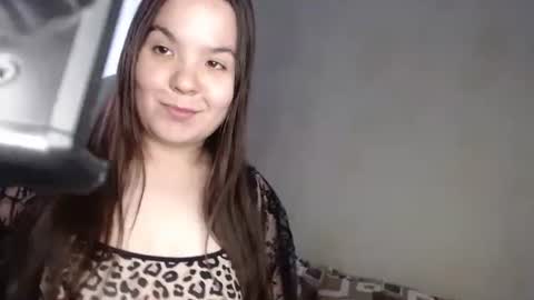 Snapshot of var_kiss chatting on October 27, 2025, 5:44 am Var Kiss online show from October 27, 2025, 5:44 am