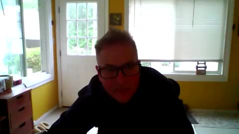 varaggo online show from May 27, 2026, 2:03 pm