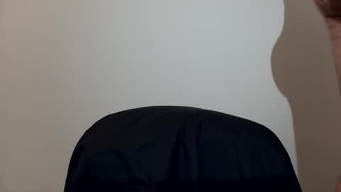 Snapshot of varianthalf chatting on September 8, 2025, 6:18 pm varianthalf online show from September 8, 2025, 6:18 pm