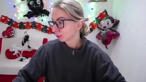 Snapshot of vasilisasii chatting on October 27, 2025, 6:06 am Vasilisa online show from October 27, 2025, 6:06 am