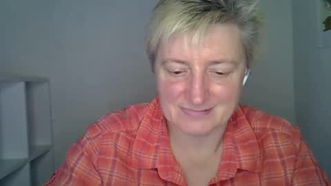 vea_motty online show from December 16, 2025, 11:37 am