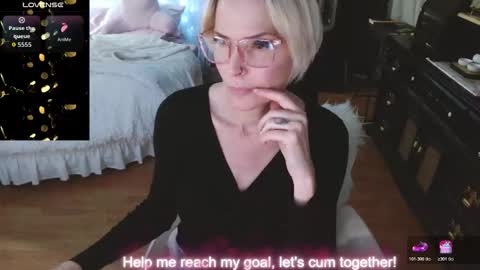 Snapshot of veafreeze chatting on February 23, 2026, 6:44 am veafreeze online show from February 23, 2026, 6:44 am