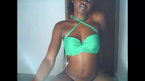 Vee online show from May 18, 2026, 6:25 pm