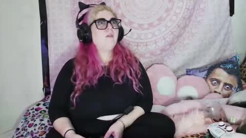 Veronica Lehane online show from December 6, 2024, 2:57 am