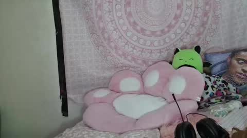 Veronica Lehane online show from February 2, 2025, 7:14 pm