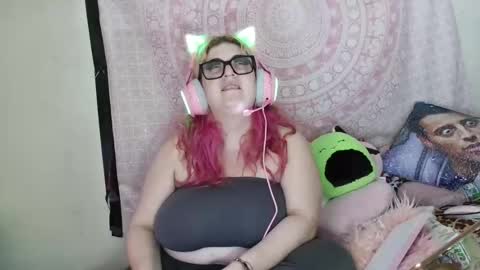 Veronica Lehane online show from February 13, 2025, 3:39 am