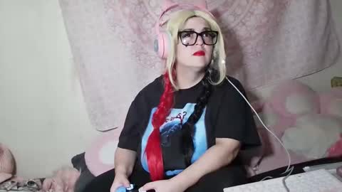 Veronica Lehane online show from October 15, 2025, 3:39 am