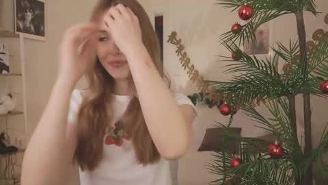 Snapshot of vegas_v chatting on December 18, 2025, 1:17 pm Maria online show from December 18, 2025, 1:17 pm