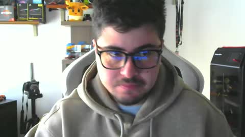 Snapshot of veils24 chatting on November 5, 2025, 2:17 pm Charles online show from November 5, 2025, 2:17 pm