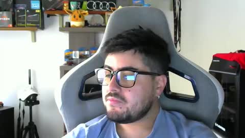 Snapshot of veils24 chatting on January 8, 2026, 4:31 pm Charles online show from January 8, 2026, 4:31 pm