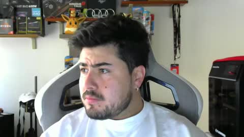 Snapshot of veils24 chatting on February 9, 2026, 1:59 pm Charles online show from February 9, 2026, 1:59 pm