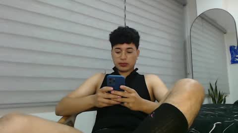 Snapshot of velascosexyboy chatting on January 14, 2025, 2:19 am velascosexyboy online show from January 14, 2025, 2:19 am