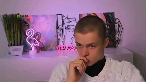 Snapshot of veldi_to chatting on December 4, 2025, 12:14 pm veldi_to online show from December 4, 2025, 12:14 pm