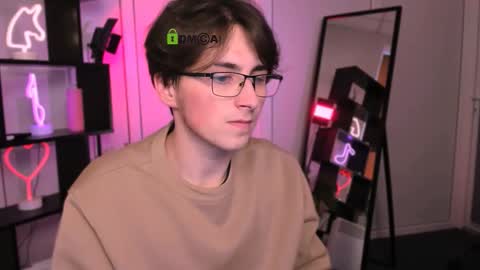 Snapshot of veldi_to chatting on December 14, 2025, 10:20 am veldi_to online show from December 14, 2025, 10:20 am