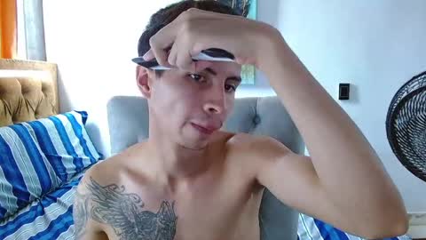 velk_hot1 online show from March 30, 2026, 1:01 pm