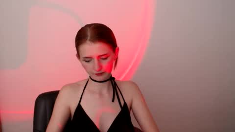 vellahott online show from May 29, 2026, 7:56 pm