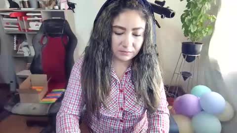 Snapshot of vellarossa chatting on October 29, 2025, 6:20 pm Im VelaI will be Christmas and New Year with my family December 22 to January 13 I will miss you guys. online show from October 29, 2025, 6:20 pm