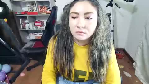 Snapshot of vellarossa chatting on November 23, 2025, 2:55 am Im VelaI will be Christmas and New Year with my family December 22 to January 13 I will miss you guys. online show from November 23, 2025, 2:55 am