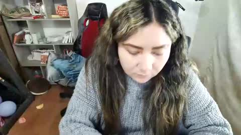 Snapshot of vellarossa chatting on November 26, 2025, 10:44 pm Im VelaI will be Christmas and New Year with my family December 22 to January 13 I will miss you guys. online show from November 26, 2025, 10:44 pm