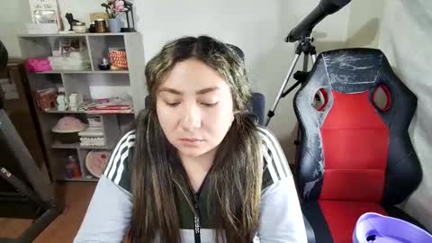 Snapshot of vellarossa chatting on December 18, 2025, 1:11 am Im VelaI will be Christmas and New Year with my family December 22 to January 13 I will miss you guys. online show from December 18, 2025, 1:11 am