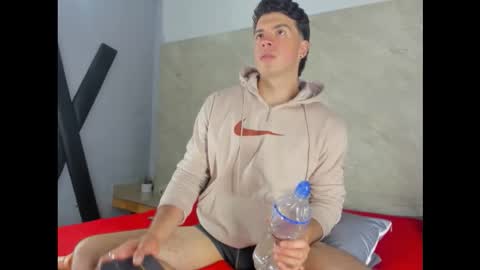 Snapshot of vellotouch chatting on January 12, 2026, 12:10 pm Vello online show from January 12, 2026, 12:10 pm