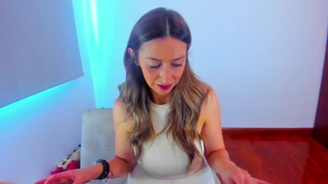 Sara online show from May 25, 2026, 6:47 pm