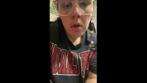 velveetastoned online show from December 17, 2025, 8:09 am