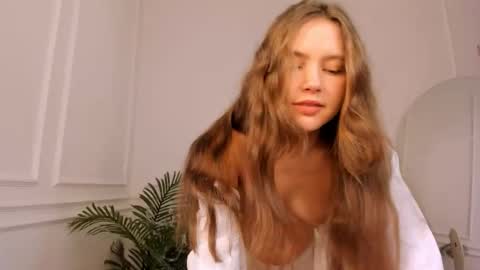 velvet_cherry online show from November 3, 2025, 4:30 pm