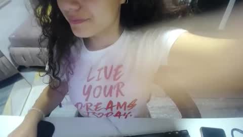 Snapshot of velvet_moon_v chatting on October 18, 2025, 1:12 pm velvet_moon_v online show from October 18, 2025, 1:12 pm