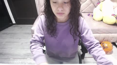 Snapshot of velvet_moon_v chatting on October 22, 2025, 1:11 pm velvet_moon_v online show from October 22, 2025, 1:11 pm