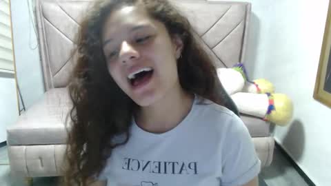 Snapshot of velvet_moon_v chatting on October 27, 2025, 1:04 pm velvet_moon_v online show from October 27, 2025, 1:04 pm