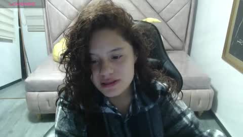 Snapshot of velvet_moon_v chatting on January 19, 2026, 1:04 pm velvet_moon_v online show from January 19, 2026, 1:04 pm