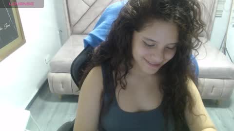 Snapshot of velvet_moon_v chatting on February 12, 2026, 7:53 pm velvet_moon_v online show from February 12, 2026, 7:53 pm