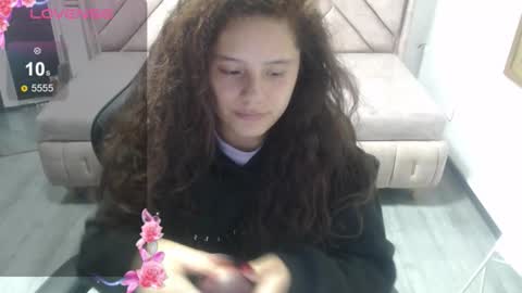 Snapshot of velvet_moon_v chatting on February 18, 2026, 7:54 pm velvet_moon_v online show from February 18, 2026, 7:54 pm