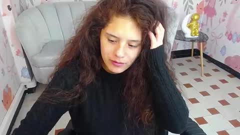 Snapshot of velvet_moon_v chatting on February 25, 2026, 2:05 pm velvet_moon_v online show from February 25, 2026, 2:05 pm