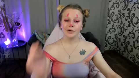 velvet_peach_ online show from October 25, 2025, 12:13 pm