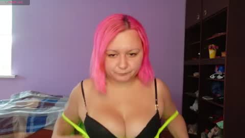 Snapshot of velvet_rosse chatting on July 7, 2026, 2:21 pm Velvet Rosse online show from July 7, 2026, 2:21 pm